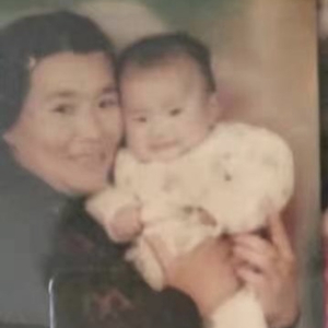 高圆圆穿透明泳装
